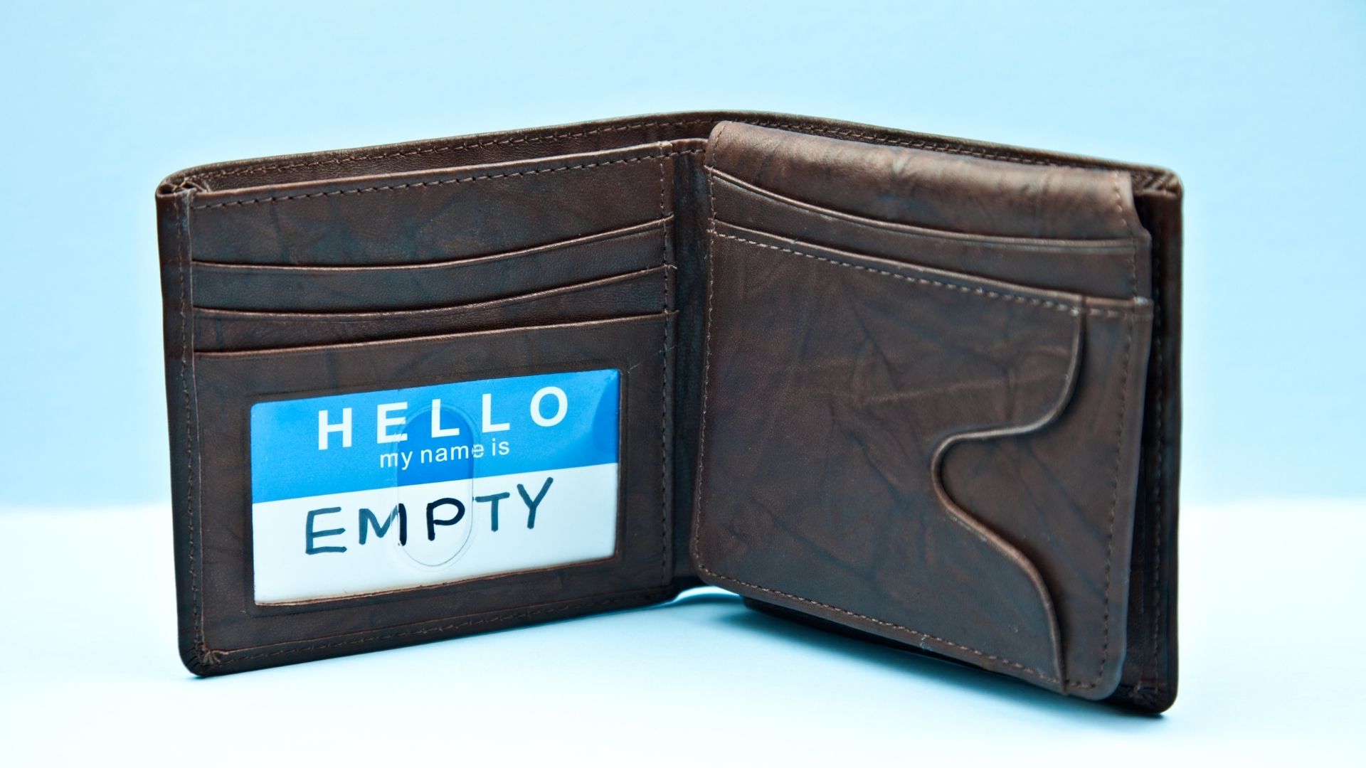 Empty wallet. Пустой бумажник. кошелек скряги. your wallet is empty.